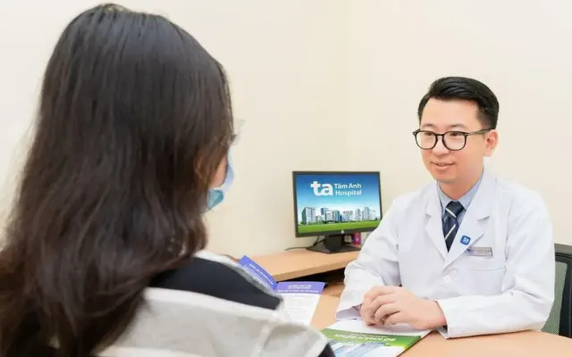 Sốt trong ba tháng đầu thai kỳ có nguy hiểm?