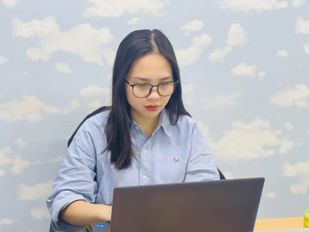 Hình minh họa: Ba thói quen sinh hoạt có thể làm tăng nguy cơ suy giãn tĩnh mạch