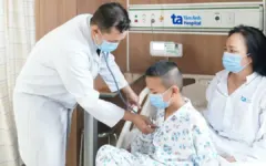 Hai mẹ con cùng mắc cúm A