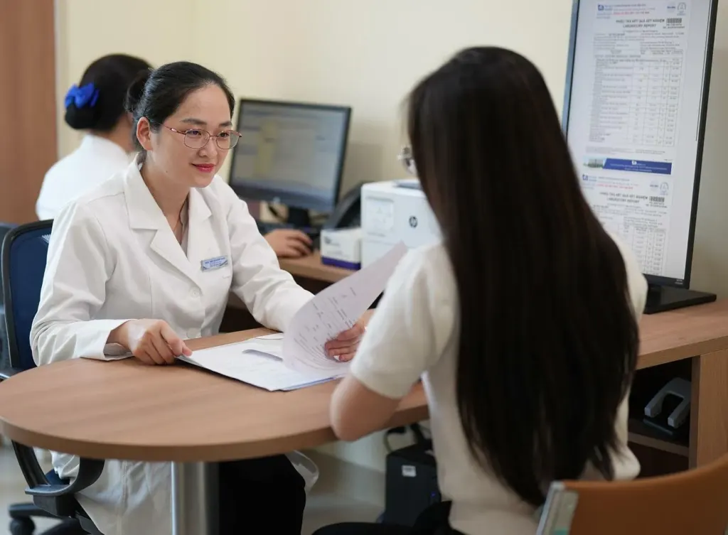 Hình minh họa: Hội chứng ‘áo choàng trắng’ gây tăng huyết áp là gì?