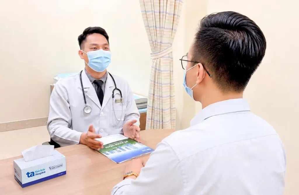 Hình minh họa: Xông lá, uống nước gừng, chanh mật ong có hết cúm?