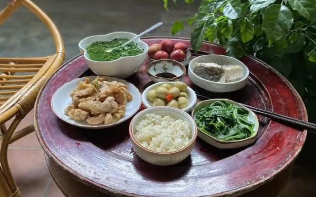 Bác sĩ chỉ ra thực phẩm nhiều muối không tốt cho tim mạch