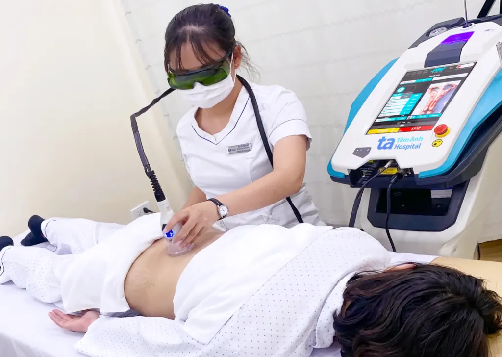 Hình minh họa: Điều gì xảy ra khi lạm dụng thuốc giảm đau xương khớp?