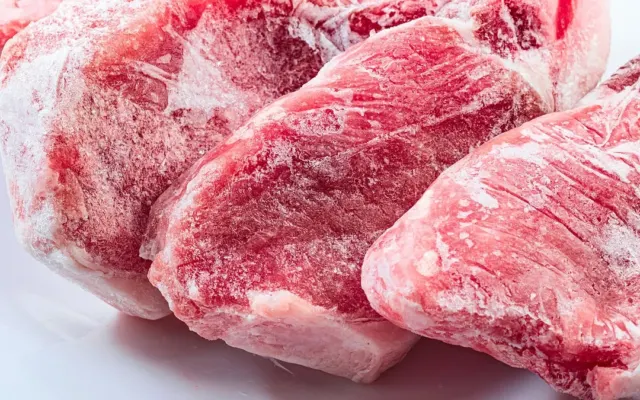 Thịt, cá bị ‘cháy lạnh’ có ăn được không?