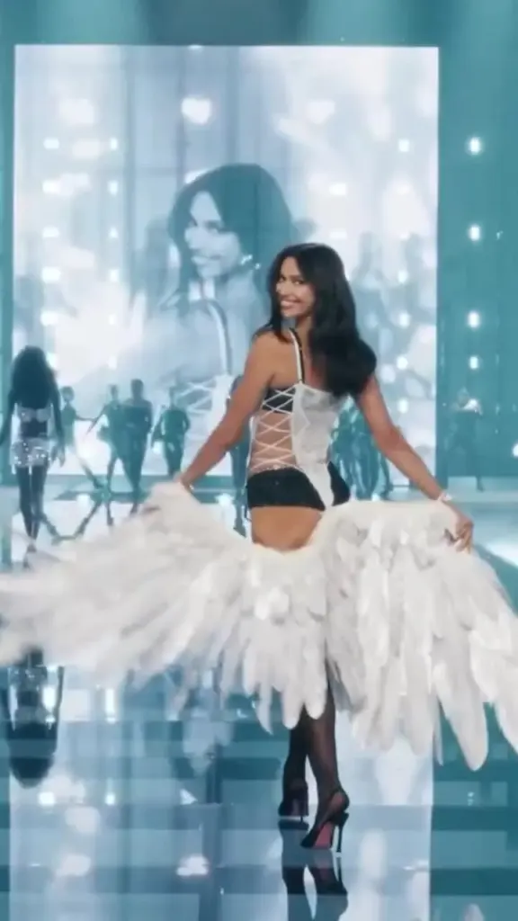 Hình minh họa: Irina Shayk: ‘Tuổi 40 là thời hoàng kim’