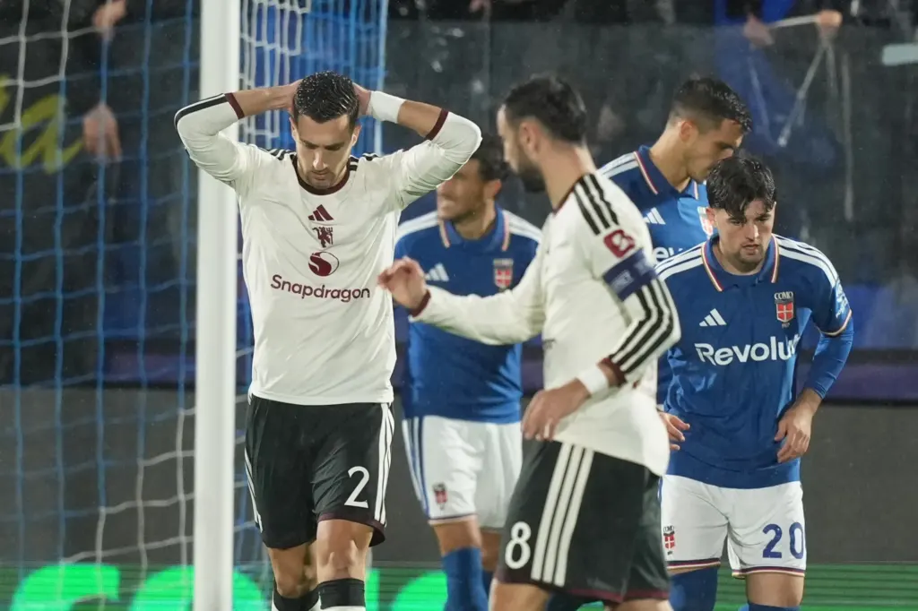 Hình minh họa: Man Utd thảm bại trước tân binh Champions League