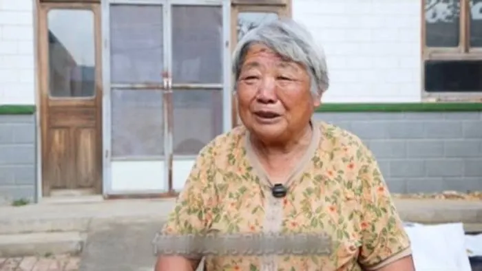 Hình minh họa: Mẹ chồng bón cháo, xoa bóp 17 năm kéo con dâu thoát cảnh sống thực vật
