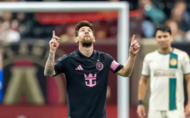 Messi ghi hai bàn thắng độc diễn cho Inter Miami