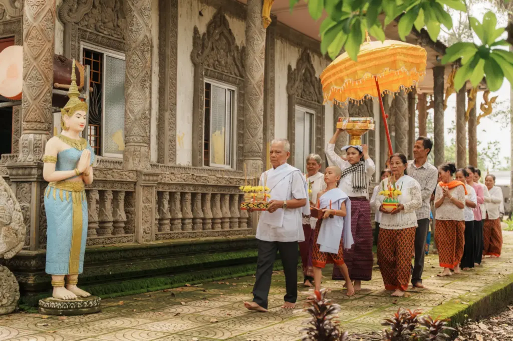 Hình minh họa: Học trò Tạ Minh Tâm đưa nét văn hóa Khmer vào MV