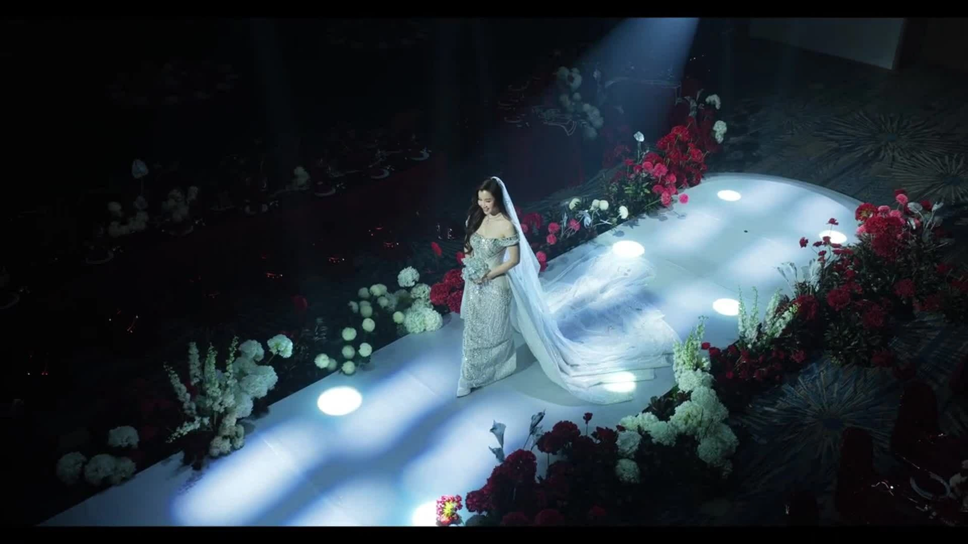 Hình minh họa: Akira Phan ra MV cưới
