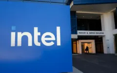 Cổ phiếu Intel giảm mạnh nhất 50 năm