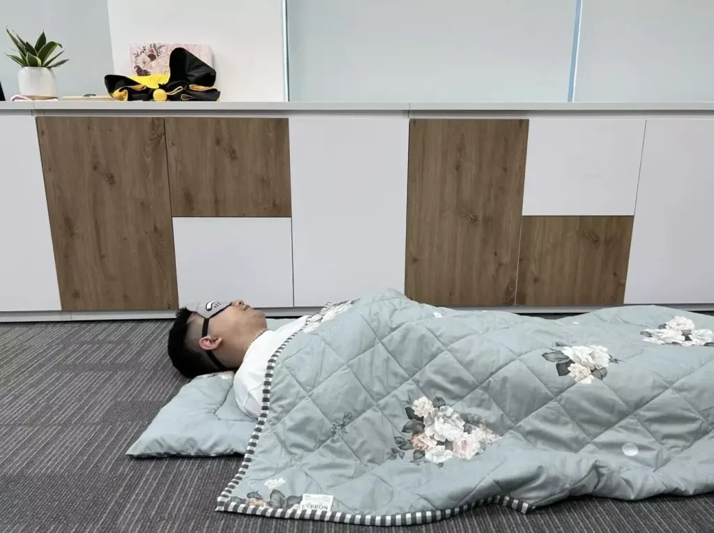 Hình minh họa: Vì sao bạn mệt mỏi dù ngủ đủ 8 tiếng?