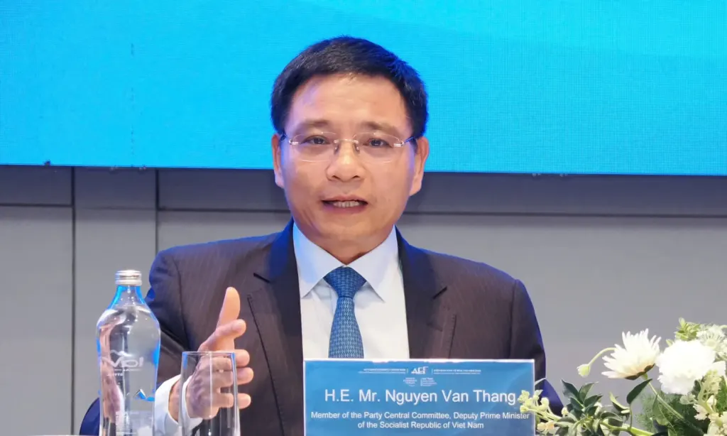 Hình minh họa: Phó thủ tướng: Trung tâm tài chính phấn đấu có ngân hàng thành viên vào tháng 11