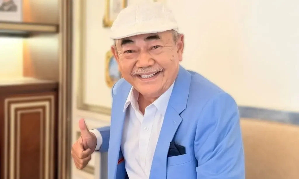 Hình minh họa: Nghệ sĩ Việt Anh: ‘Thu nhập tôi đủ sống’