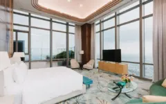 Phòng khách sạn 220 triệu một đêm trong tòa nhà cao nhất TP HCM