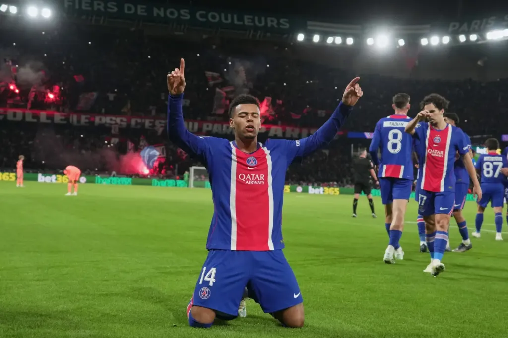 Hình minh họa: PSG nhấn chìm Barca trong bữa tiệc bàn thắng