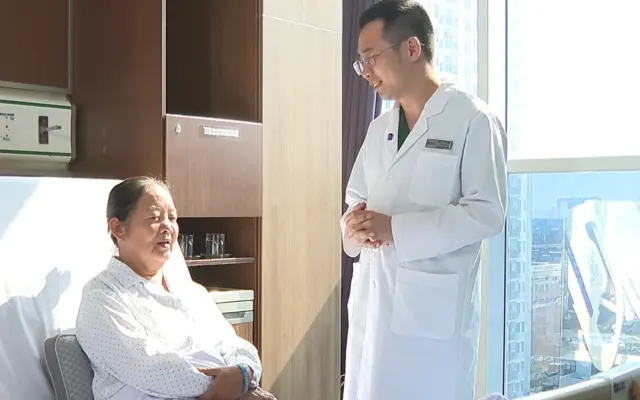 Tưởng đau mắt hóa rò mạch máu não
