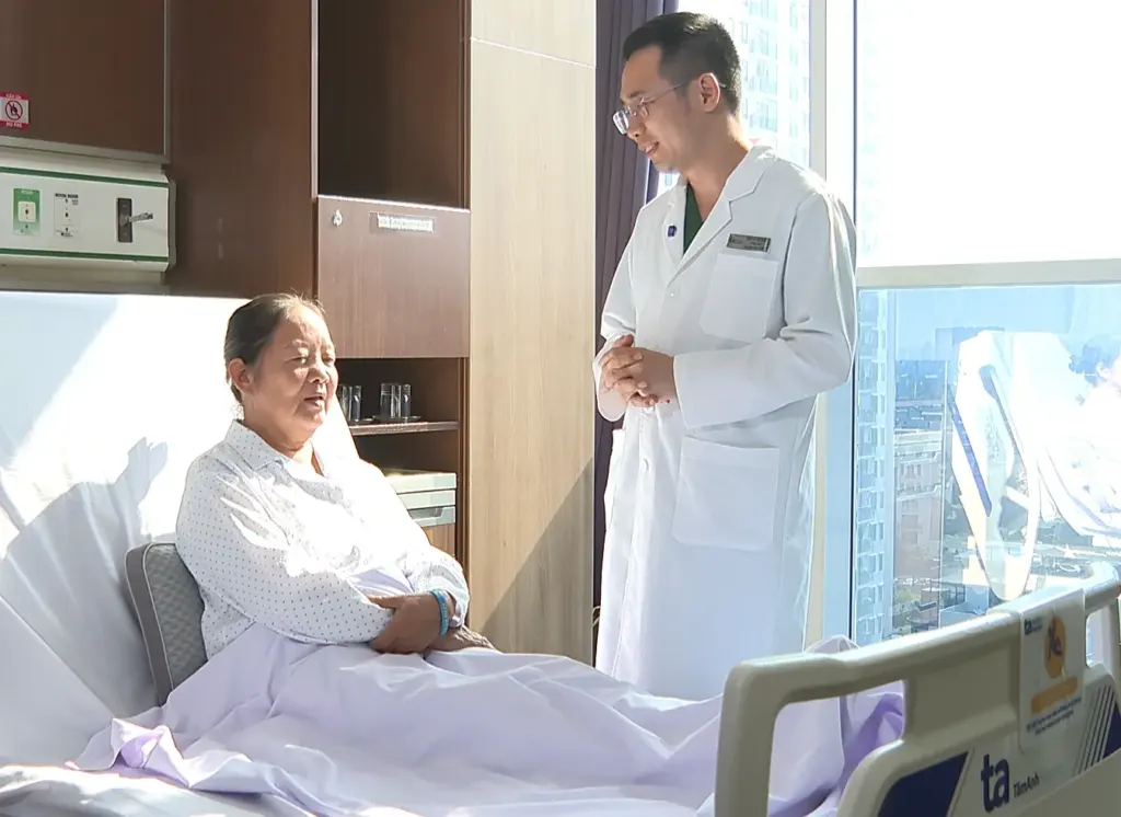 Hình minh họa: Tưởng đau mắt hóa rò mạch máu não