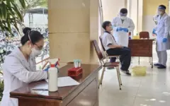 Hơn 2.000 học sinh, giáo viên trường có 4 ca não mô cầu được uống kháng sinh dự phòng