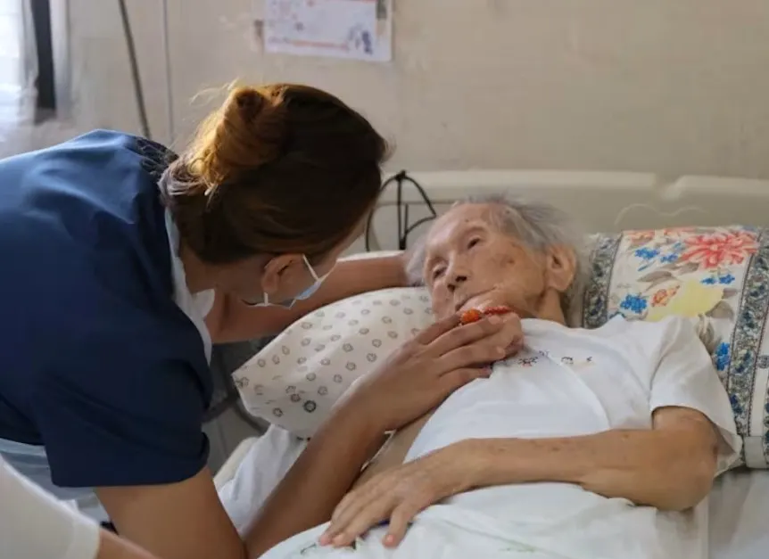 Hình minh họa: Bài học về cái chết sau 100 lần tiễn biệt bệnh nhân của nữ điều dưỡng