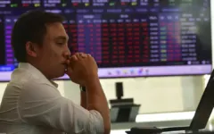 Nhà Từ Liêm đầu tư chứng khoán tạm lỗ trăm tỷ đồng