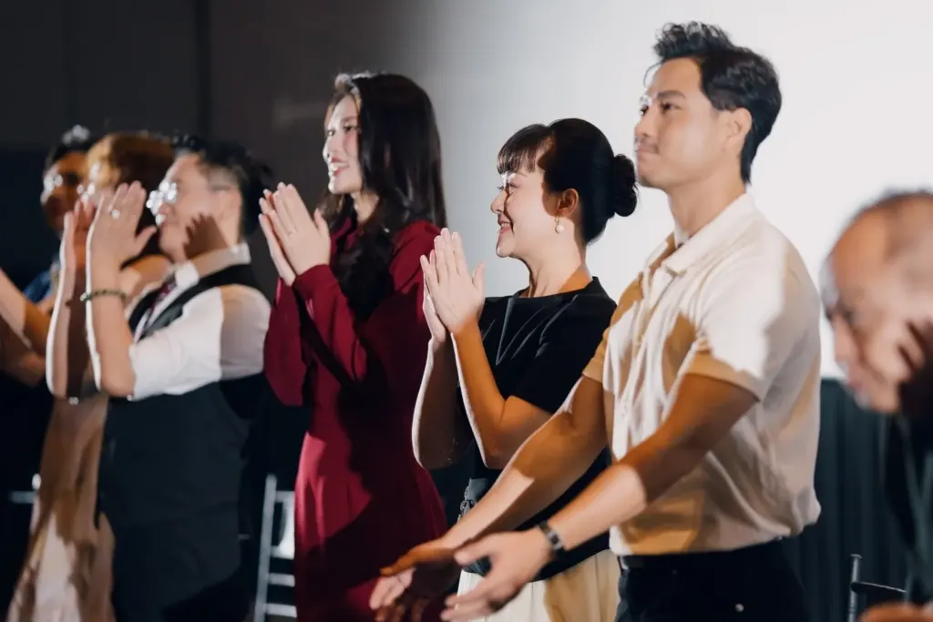 Hình minh họa: Vân Dung: ‘Tôi run khi đóng cảnh tình cảm với Thanh Sơn’