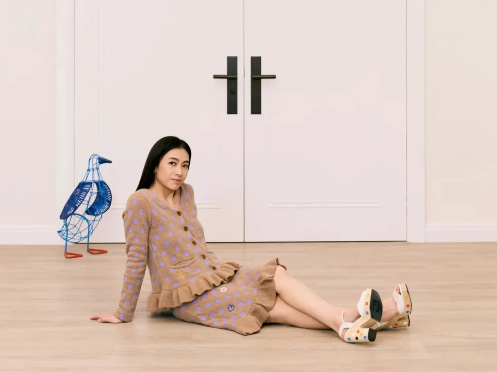 Hình minh họa: Phong cách thời trang của vợ tỷ phú Hong Kong