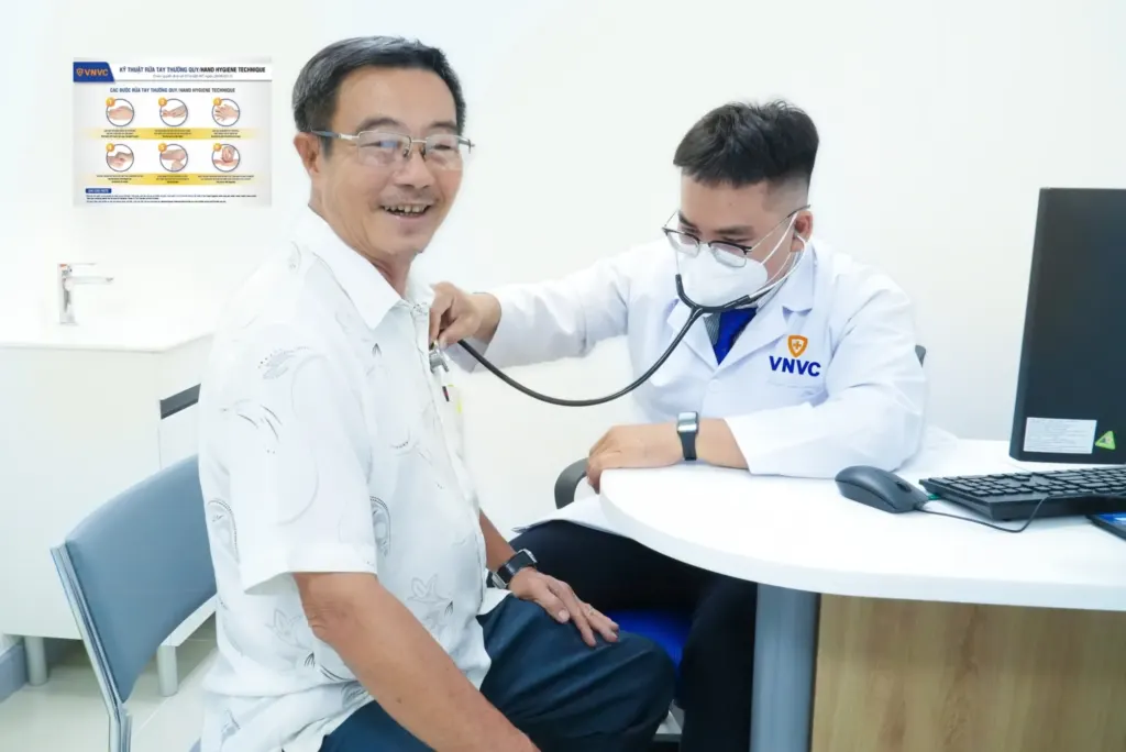 Hình minh họa: 5 dấu hiệu cảnh báo bệnh cúm chuyển nặng