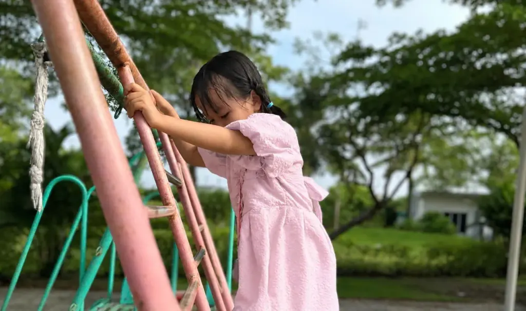 Hình minh họa: 4 cách vận động giúp trẻ phát triển chiều cao