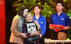 ‘Khúc tri ân’ tưởng niệm anh hùng liệt sĩ ở Công viên Lê Thị Riêng