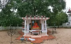 Du khách Pháp tố bị nhà sư quấy rối khi tham quan chùa