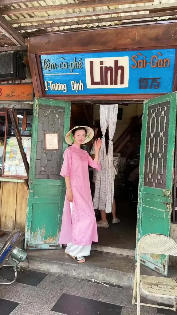 Hình minh họa: Vợ ‘trùm phim kiếm hiệp’: Tôi mắng thế nào anh ấy cũng nhịn