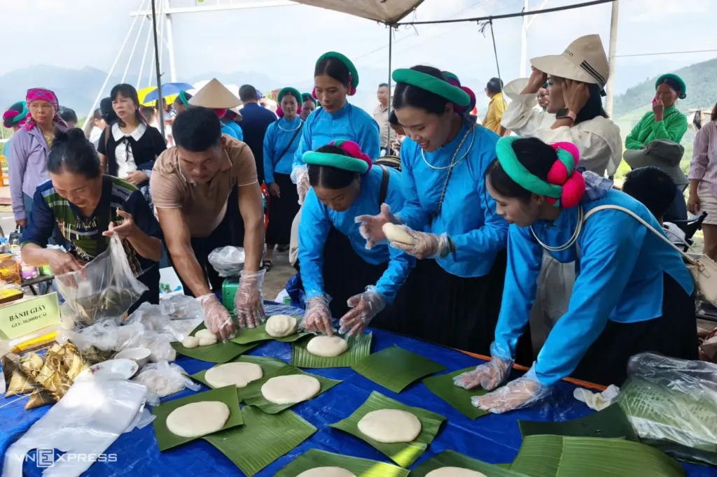 Hình minh họa: Mùa vàng ở vùng biên Lục Hồn
