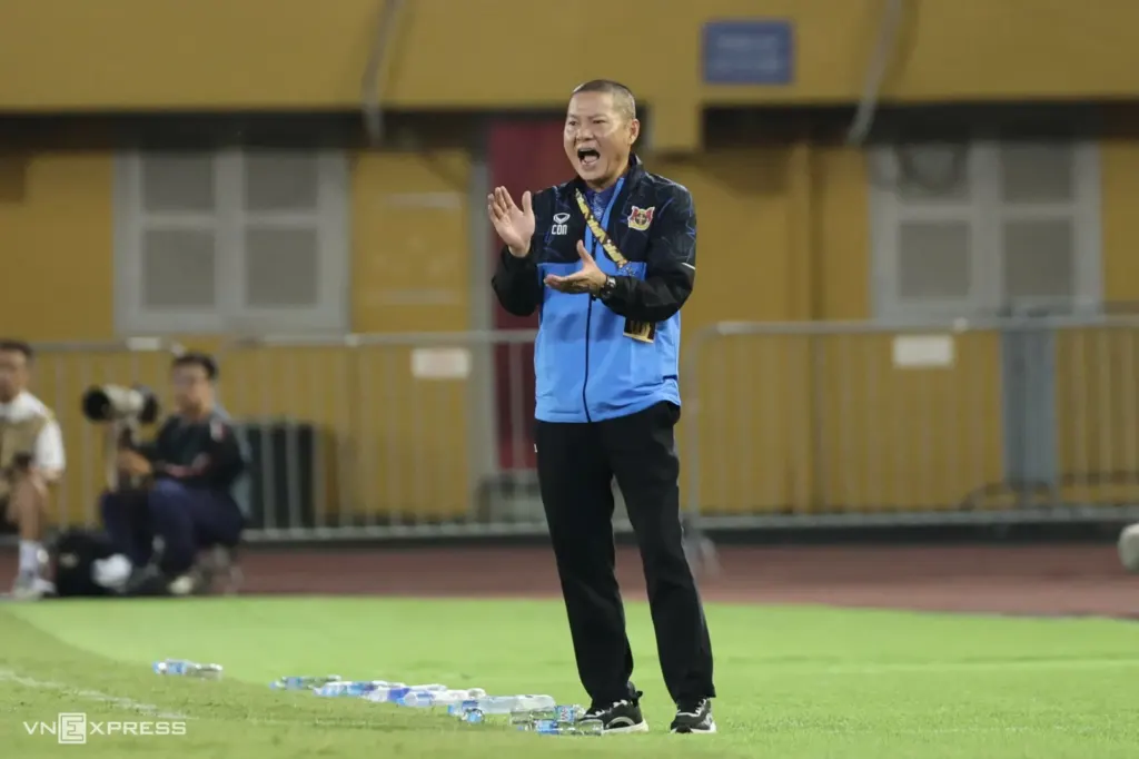 Hình minh họa: Siêu phẩm của Việt kiều giúp Hà Nội FC thắng ngược Ninh Bình