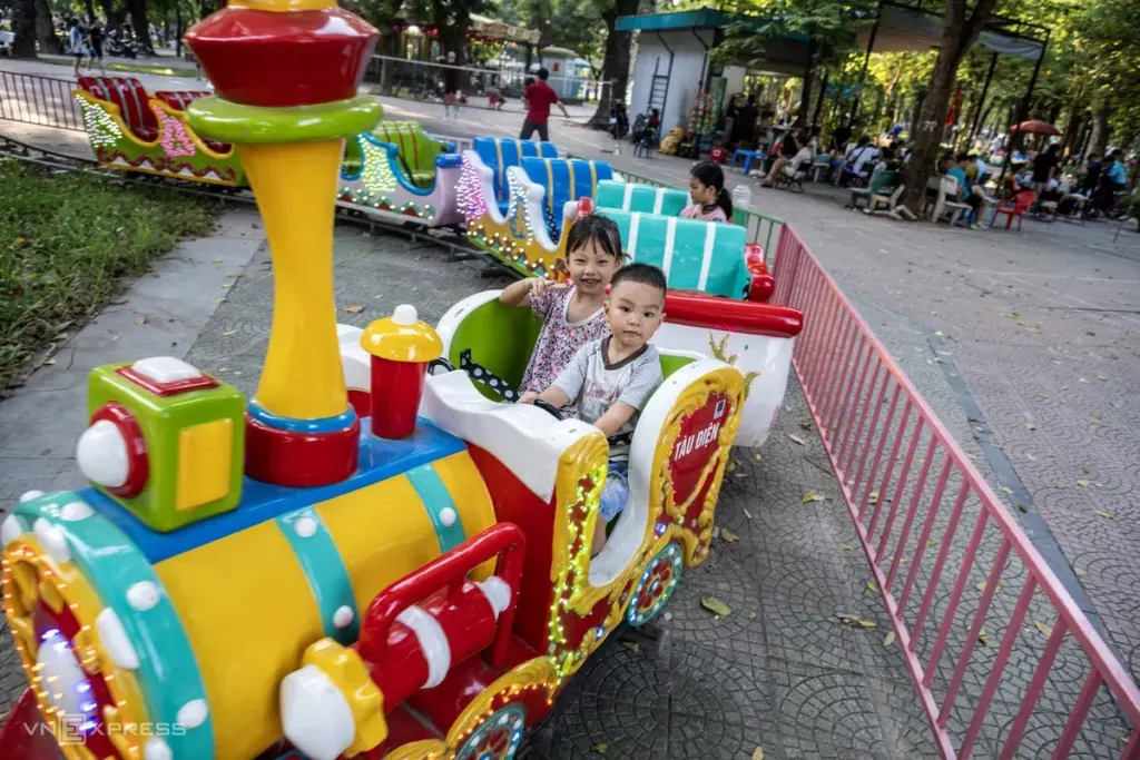 Hình minh họa: Thu vàng trong ‘lá phổi xanh của Hà Nội’