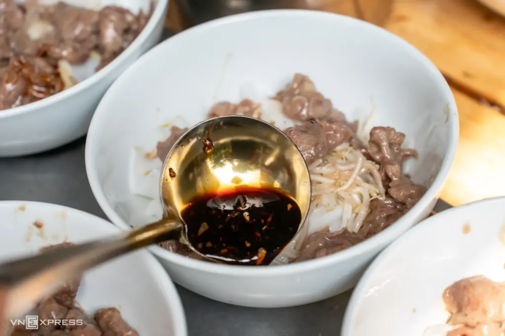 Hình minh họa: Quán phở hấp xửng theo ‘công thức bà nội’ ở Hà Nội