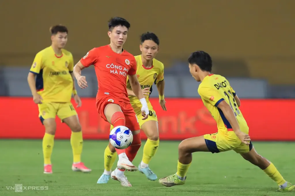 Hình minh họa: CAHN không thắng ba trận liền trên sân nhà
