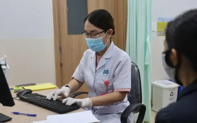 Không triệu chứng, có cần tầm soát ung thư vú?