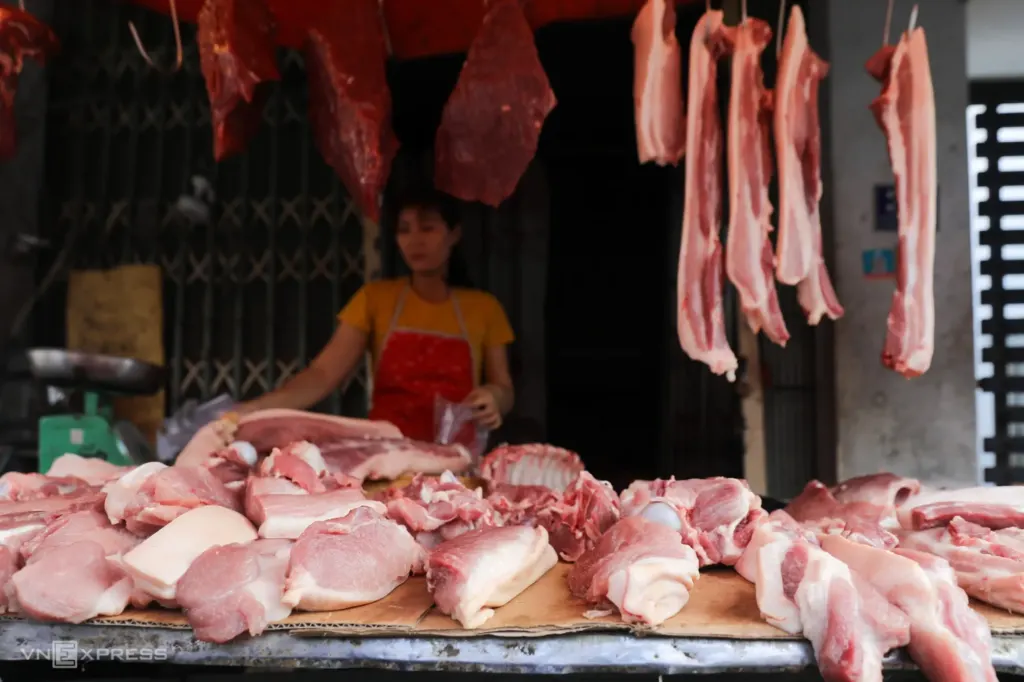 Hình minh họa: Thịt heo Việt đắt hơn hàng nhập khẩu