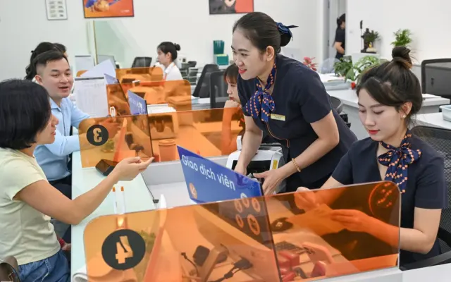 Mỗi ngày người dân gửi thêm 7.000 tỷ đồng vào ngân hàng