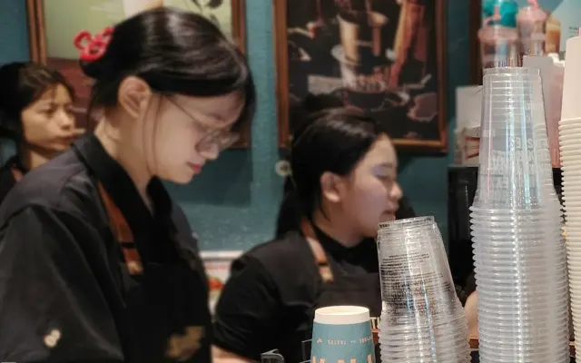 Đề xuất thu phí túi nilon, cốc nhựa thay vì cấm ngay năm nay