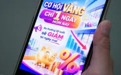 Nhân viên ngân hàng ‘săn’ khách gửi tiền trước khi hạ lãi suất