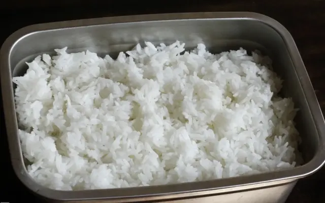 Sai lầm khi ăn uống khiến đường huyết tăng vọt