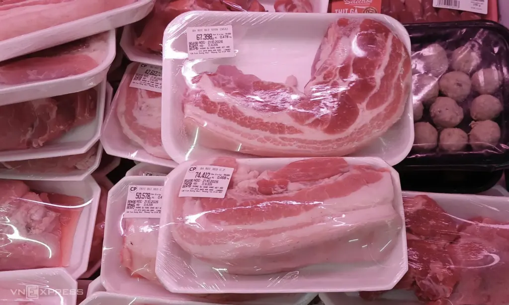 Hình minh họa: Thịt heo Việt đắt hơn hàng nhập khẩu