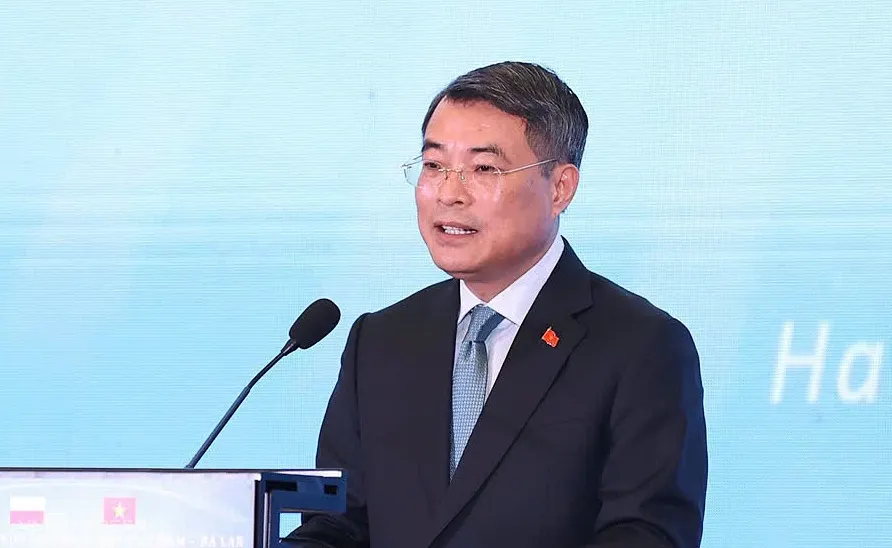 Hình minh họa: Việt Nam muốn thu hút vốn đầu tư Ba Lan vào điện tái tạo, đường sắt