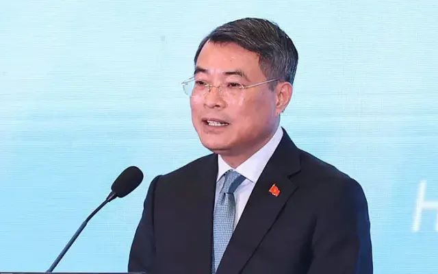 Việt Nam muốn thu hút vốn đầu tư Ba Lan vào điện tái tạo, đường sắt