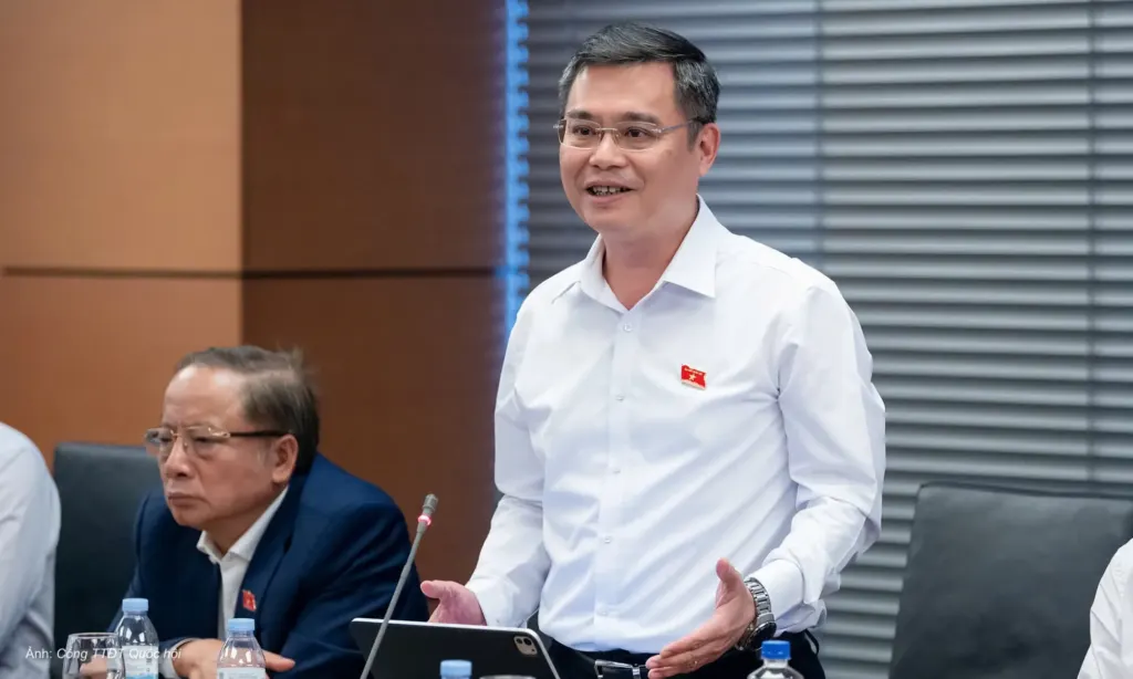 Hình minh họa: Chủ tịch Vietcombank cam kết giảm tối thiểu 2% lãi suất cho vay