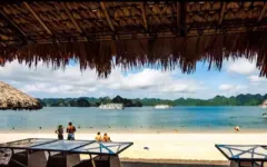 Bãi Soi Sim vịnh Hạ Long mở cửa trở lại sau 6 năm